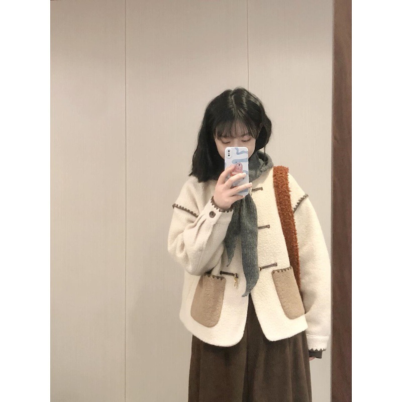 "科斯塔托邦"高品质羊毛手工贝壳绣撞色羊羔毛外套