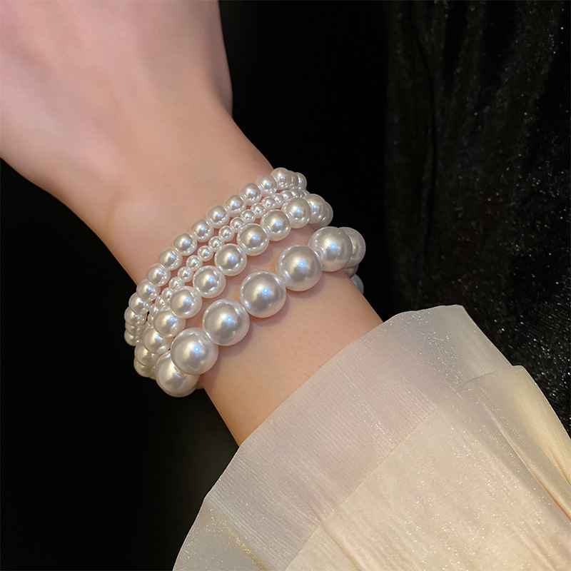 1 Piece Fashion Solid Color Imitation Pearl Beaded Women's Bracelets display picture 2