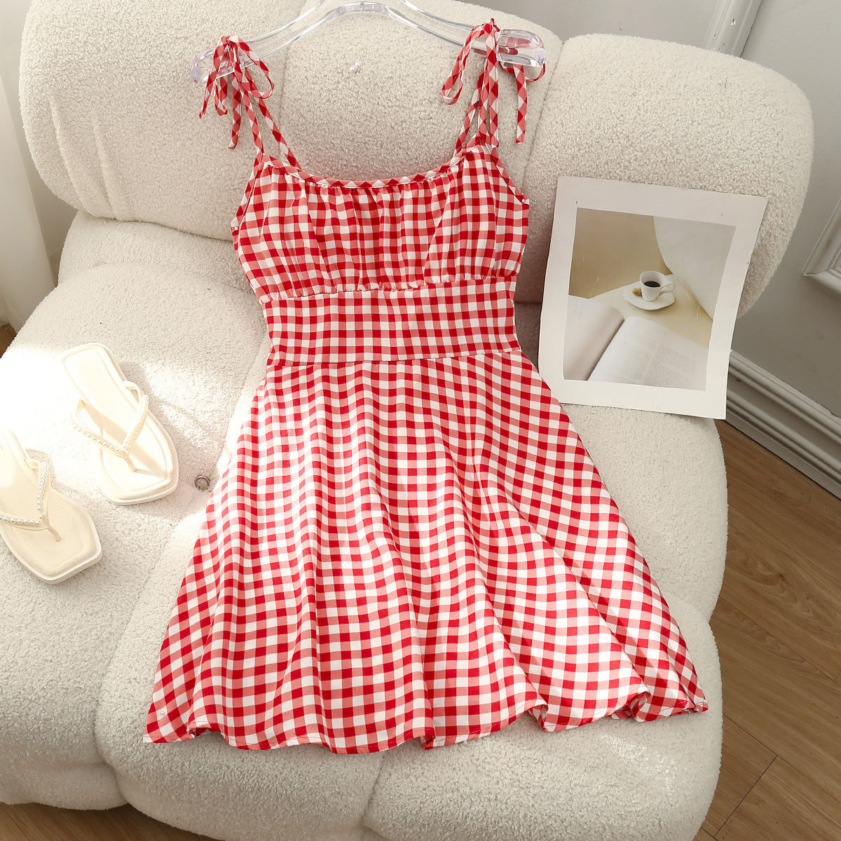 붉은 격자 무늬