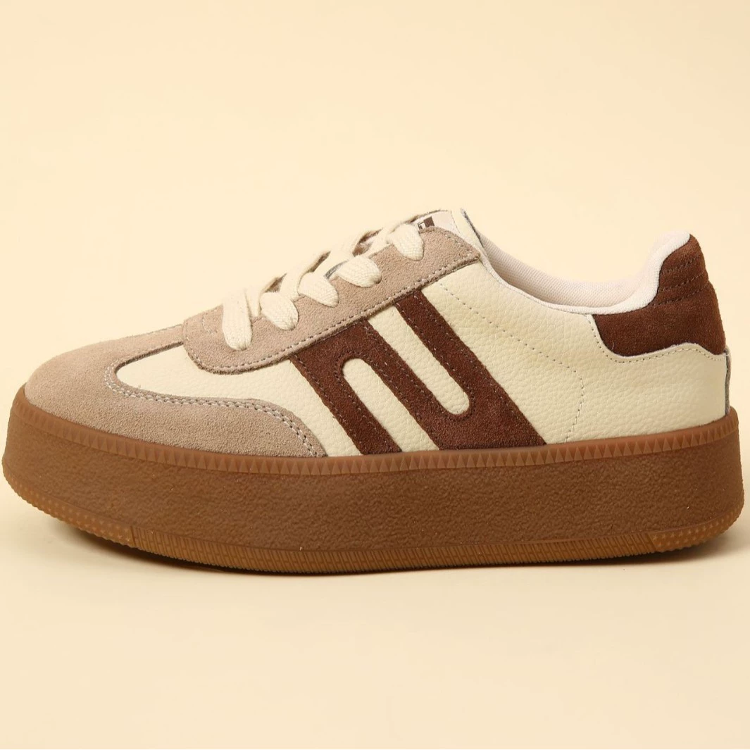 Shoes platform, sports sneakers, 2025 years
