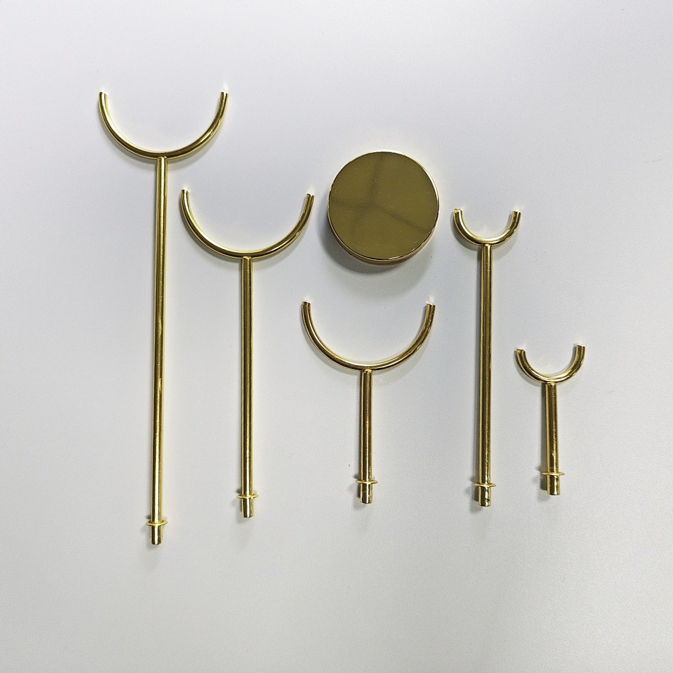 Высококачественные золотые трехслойные аксессуары для ювелирных стеллажей, металлическая U-образная опорная стойка, компоненты поддержки стойки для демонстрации ювелирных изделий