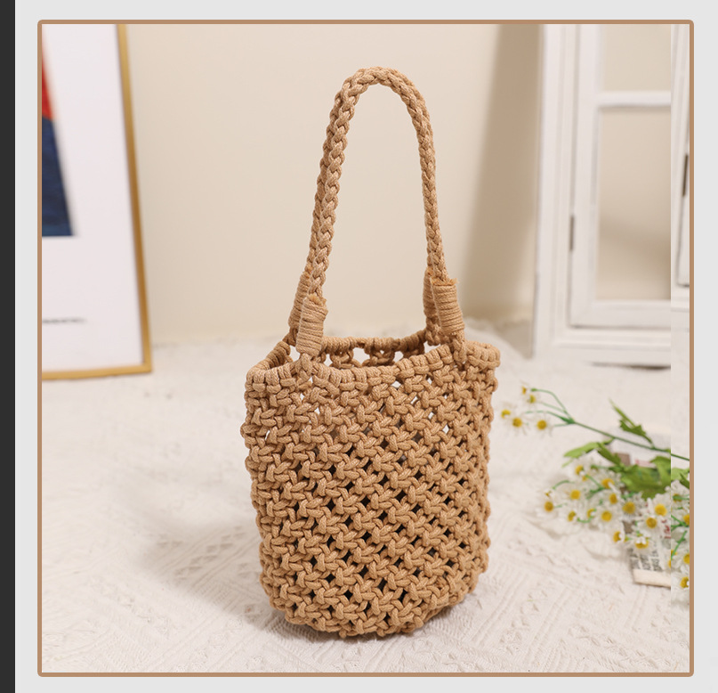 Women's Small Polyester Solid Color Vintage Style Round Open Bucket Bag display picture 2