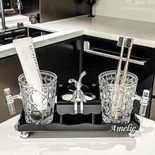 卫生间创意陶瓷漱口杯家用轻奢简约刷牙杯洗漱杯子情侣套装置物架