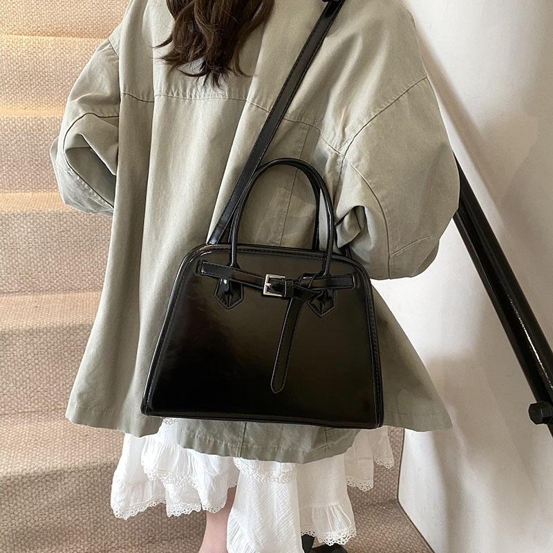 Bolso de tendencia retrógrada para mujeres 2025, nuevo estilo de alta capacidad, bolso de hombro de moda, bolso de mochila universal