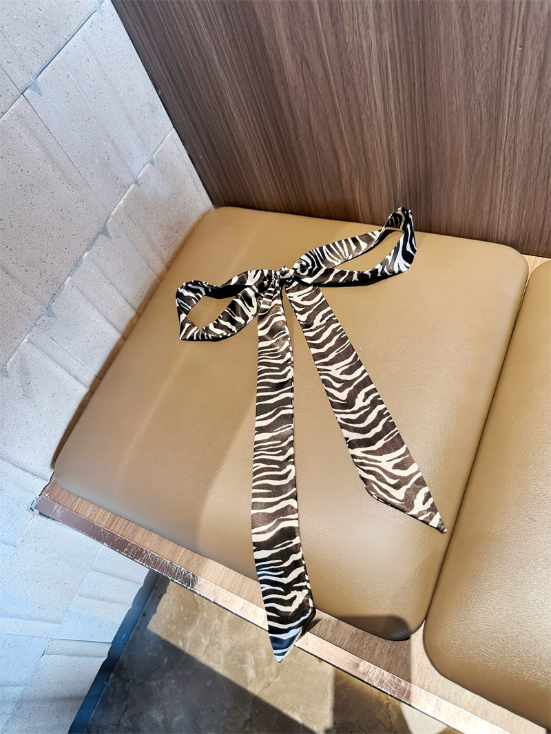 흰색 얼룩말 패턴