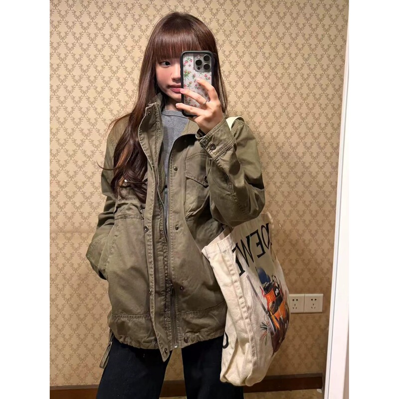 Cross-Border 2025 Autumn New American Retro Workwear Jacket for Women with a Loose and Stylish Design, Suitable for Outdoor Sports with a Stand Collar Cross-Border 2025 Autumn New American Retro Workwear Jacket for Women with a Loose and Stylish Design, Suitable for Outdoor Sports with a Stand Collar