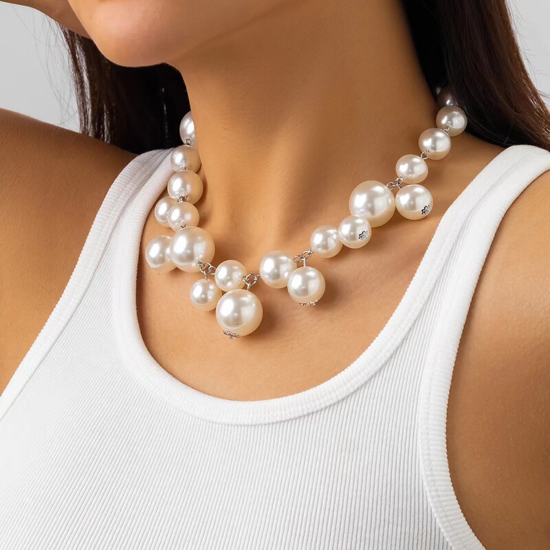 Europe and the United States cross-border jewelry exaggerated large beads short collar women choker punk temperament imitation pearl collar Europe and the United States cross-border jewelry exaggerated large beads short collar women choker punk temperament imitation pearl collar