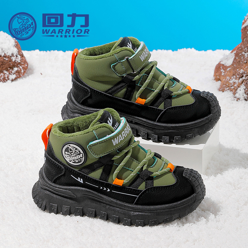 Zapatos infantiles de velcro de alta altura y terciopelo caliente simple para hombres y mujeres, zapatos de algodón de moda para niños mayores.