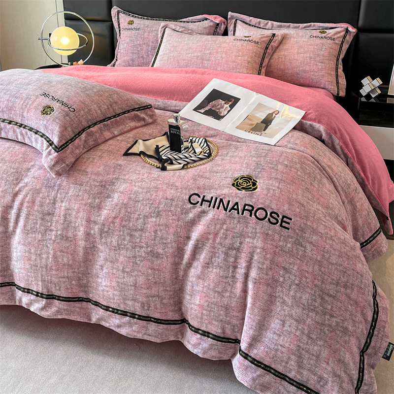 Luz de lujo de alto gramo de leche de lana cama de cuatro piezas tipo A engrosado flange coral de lana sábanas de doble cara cubierta de colcha cálida