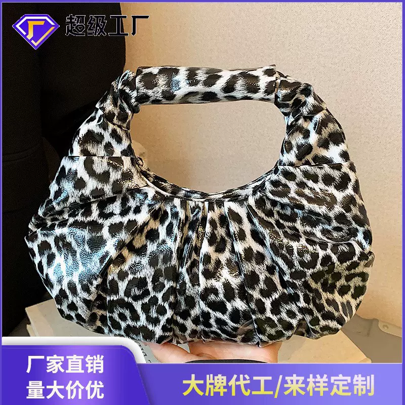 2025新款时尚豹纹简约手拎包小众设计褶皱晚宴包时尚外出手提小包