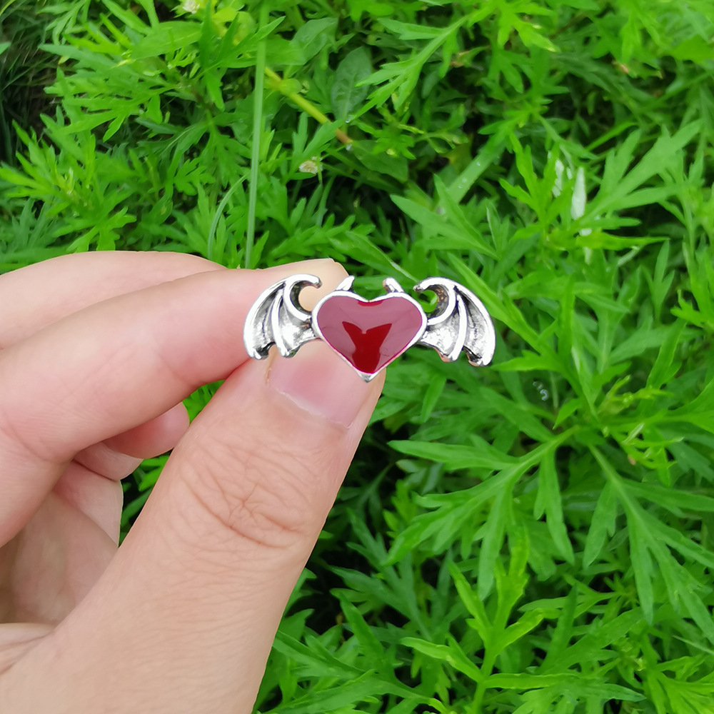 Yunjin europeo y americano transfronterizo nuevo hip hop retro amor anillo personalidad simple fresco frío estilo femenino anillo de fábrica image 4