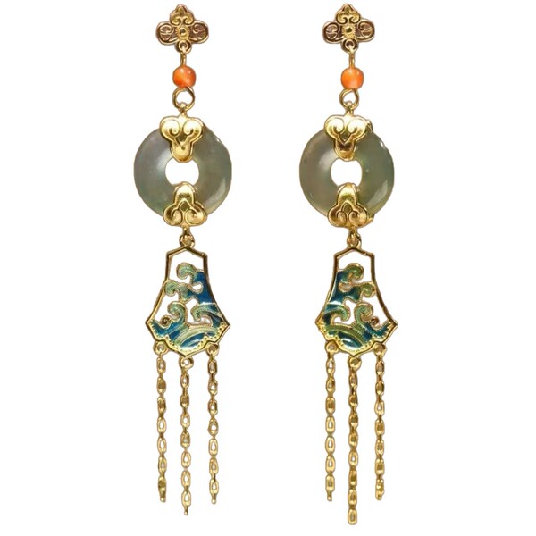 Retro ethnic elegant earrings with tassels