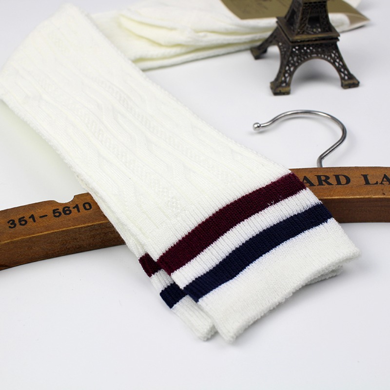 흰색 2 바 트위스트