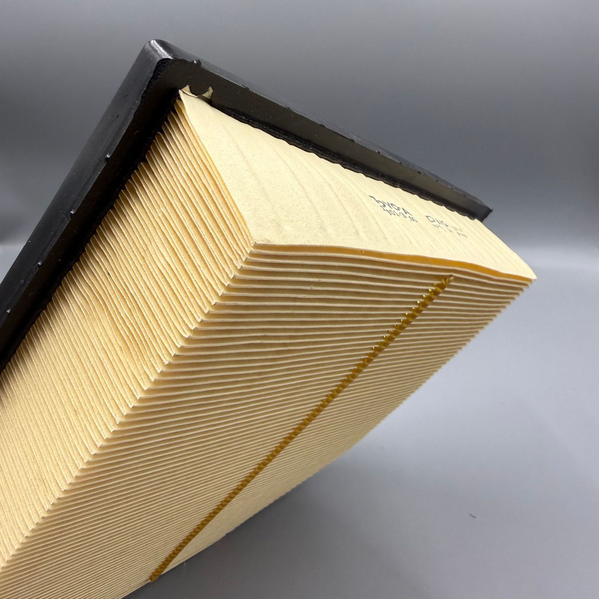 Suitable for Reiz New Crown air filter element 17801-31100 Lexus Toyota air filter element