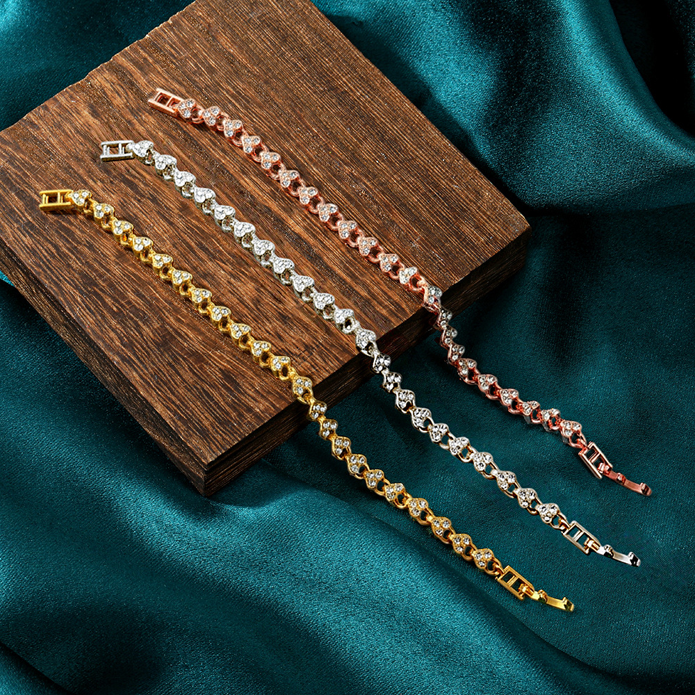 European and American Style Luxury Diamond-Encrusted Roman Bracelet for Girls, High-End Exquisite Alloy Jewelry, Simple and Creative Love Bracelet