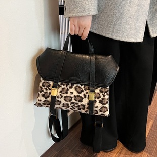 �߼���С�������]���Ů2025�¿��ﶬ���yëëб����͹��p�米��