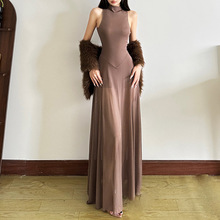 跨境欧美风2025冬季新款女装设计感小众堆堆高领无袖一体式连衣裙