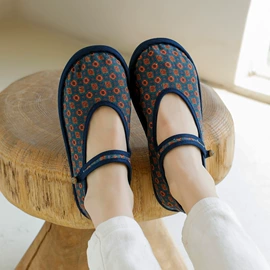 女式布鞋;平底拖鞋;女式休闲单鞋