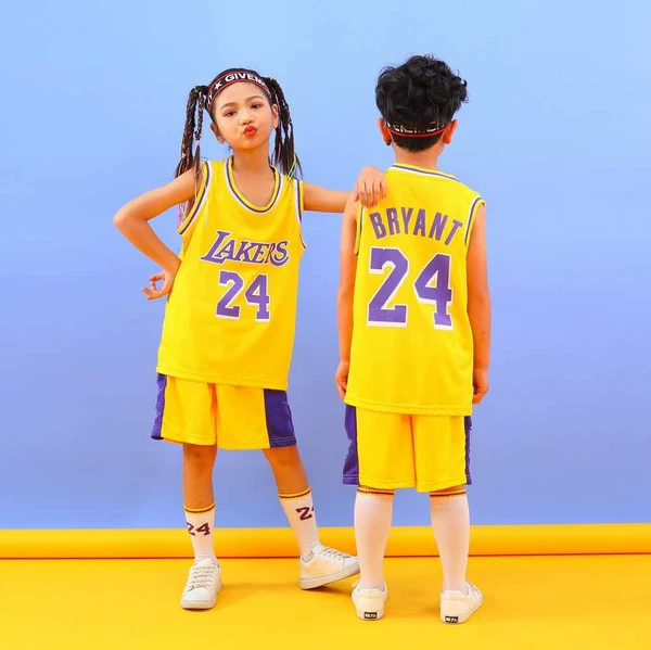 No. 24 Lakers round neck yellow
