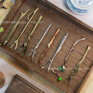 Pot Lid Fork Fish-shaped Creative Metal Auspicious Fish Iron Pot Anti-scalding Fork Heat Insulation Lid Clip Pot Lid Tea Ceremony Iron Pot Accessories