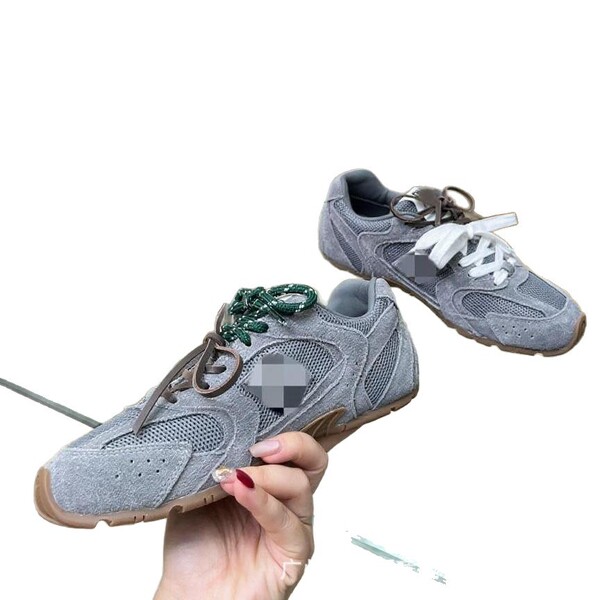 Two-color shoelaces