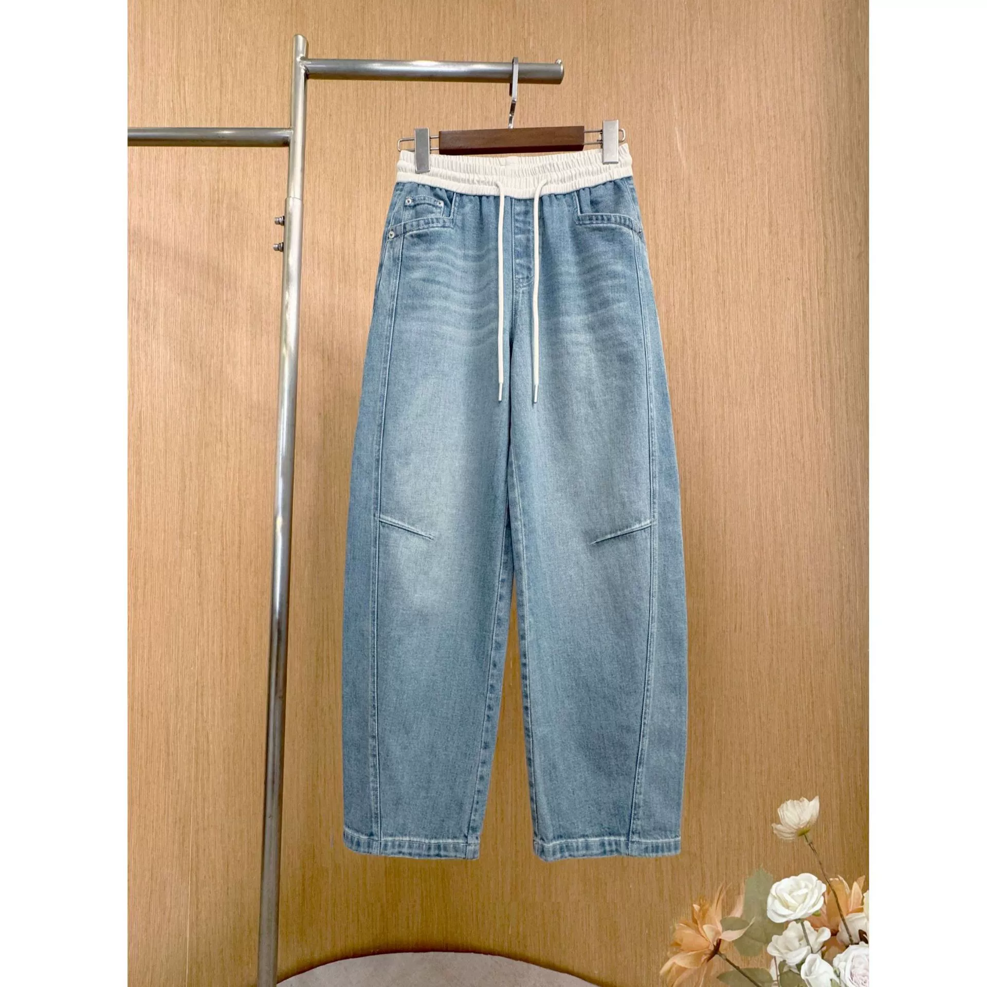 Джинсовые широкие брюки-сабо для женщин, весна 2025, новый стиль, для фигуры типа «груша», средняя высота талии, брюки-бананы