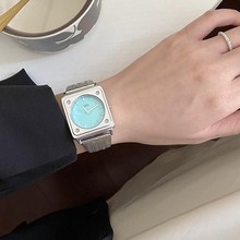 ���Κ��|����P�ֱ�Ů�����L䓎��߼���ins�r��С�����·�ˮ