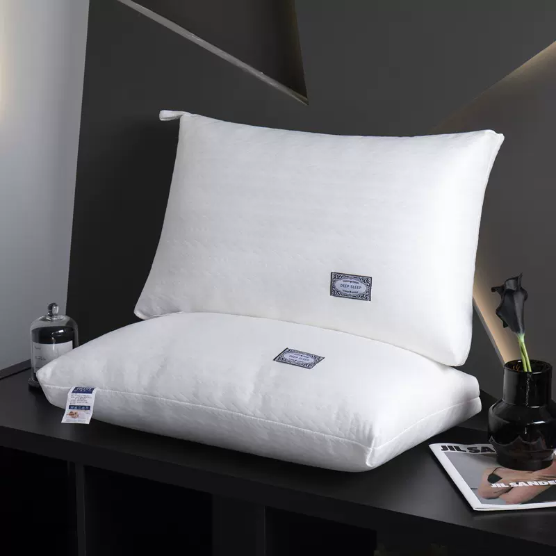 可水洗针织羽丝绒按摩枕枕头助睡眠护颈椎专用