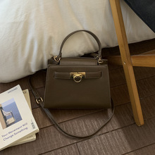 2026�¿�r��Ůʿ�����������С�������K����ճ��ٴ�μ�б���