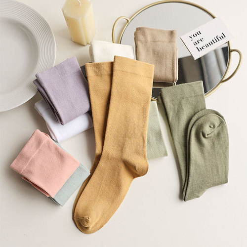 Ankle socks for women, suitable for spring and autumn, made of pure cotton, seamless crew socks, thin candy-colored socks for women, bumpy socks for women.