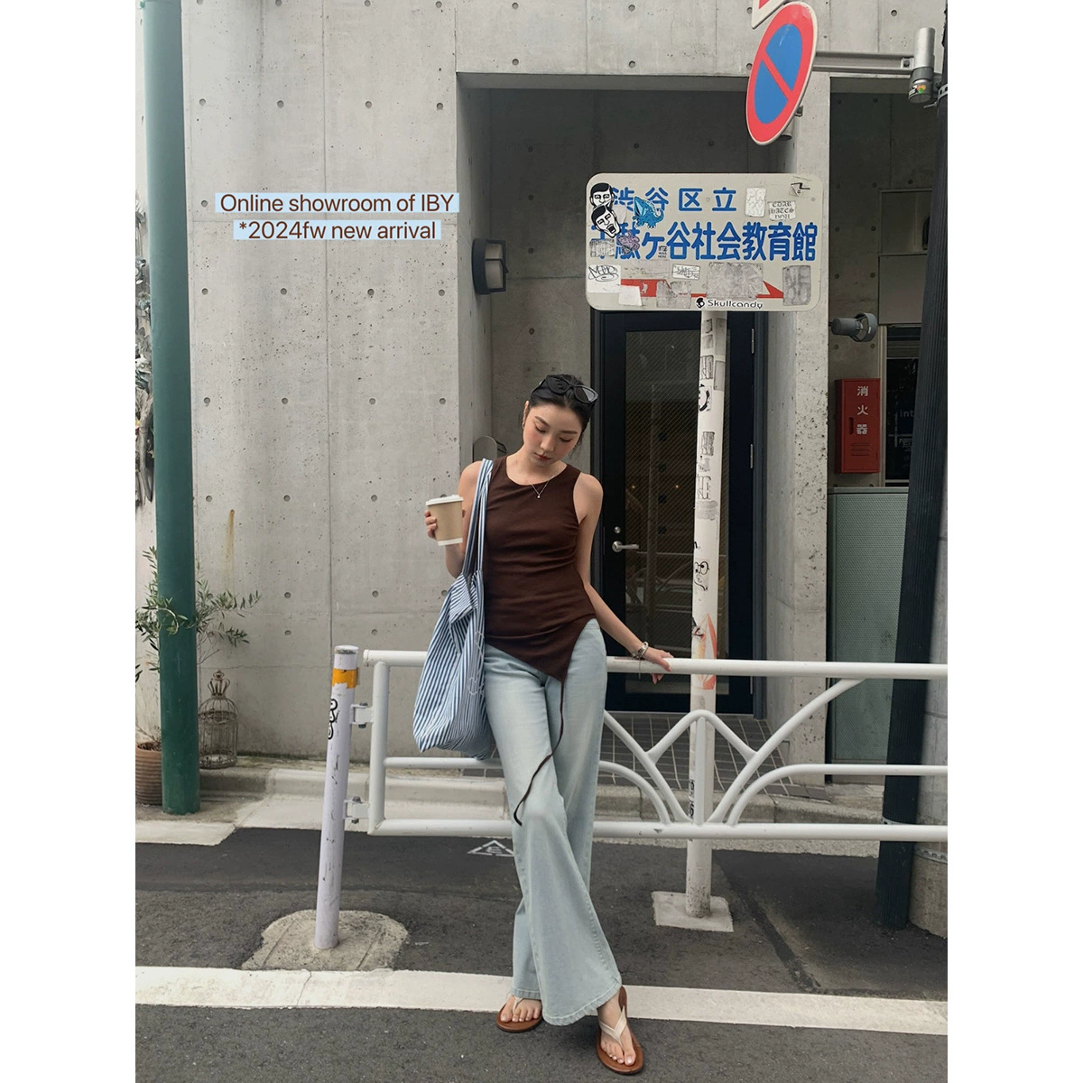 Yi En Oinbyin Нерегулярные эластичные трикотажные жилеты для ношения женской одежды