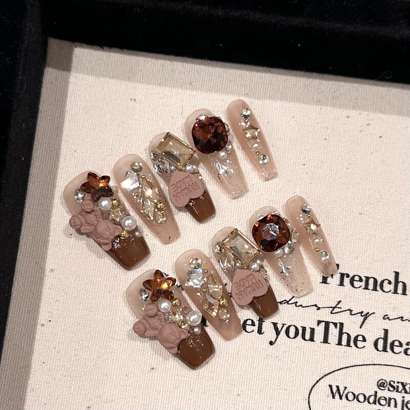 Maillard Bear Handmade Wearable Nails High-End Autumn and Winter Brown Manicure Temperament Whitening Heavy Industry Fake Nails