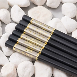 筷子;砧板、菜板