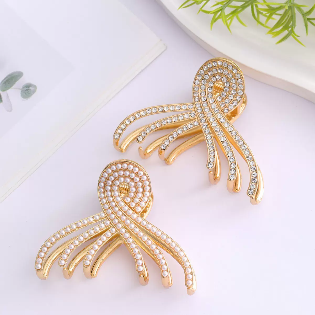 抓夹轻奢新款简约中号鲨鱼章鱼锌合金高级感发夹后脑勺头饰盘发器