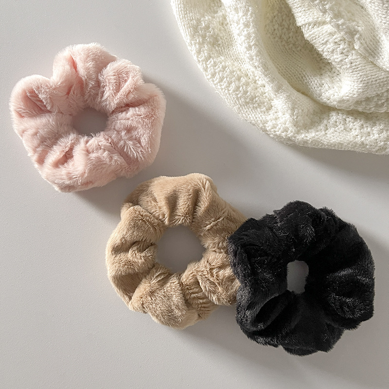 Simple Style Ditsy Floral Plush Hair Tie 1 Piece display picture 5