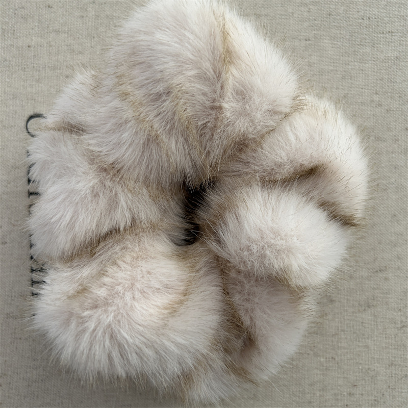 Dolce e morbido peluche di alta qualità con intestino crasso, testa a forma di palla, semplice copricapo da donna, elastico, resistente, accessori per capelli_voghion.com