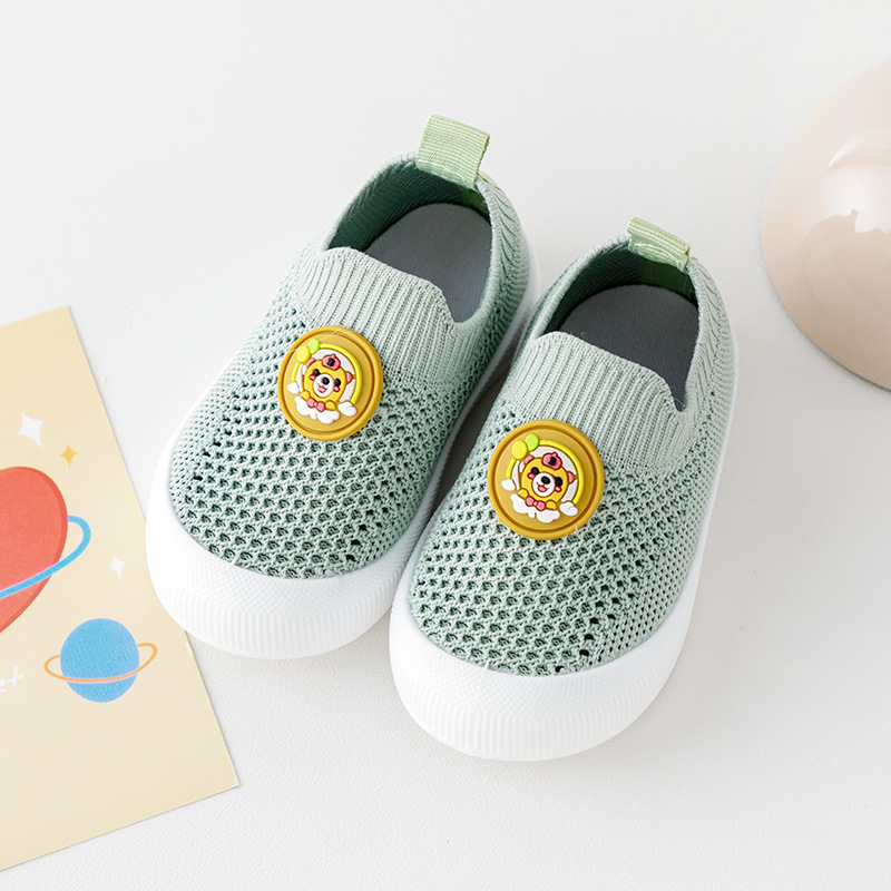 Nuevos zapatos para bebés con suela suave para bebés 1 - 13 años de verano antideslizante zapatos transpirables zapatos de tejido volador