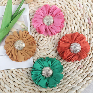 Source Manufacturer's Spot 6.5cm Button Stamens Handmade Fabric Flower Accessories Clothing Corsage DIY Semi-Finished Products
