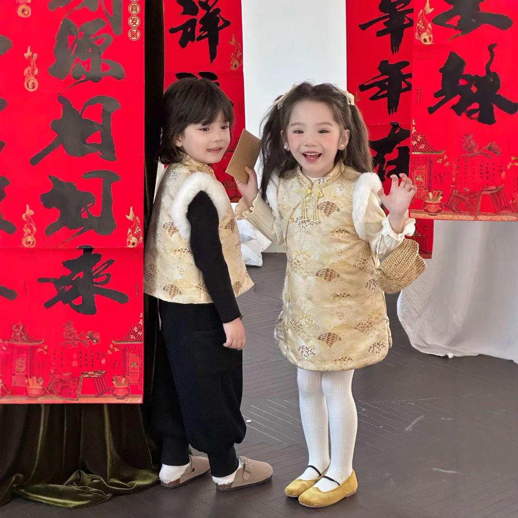 [Ropa para niños Le En] Invierno nuevo estilo saludo de Año Nuevo 2024 Falda cheongsam de bebé de niña coreana Falda chaleco bordado más terciopelo