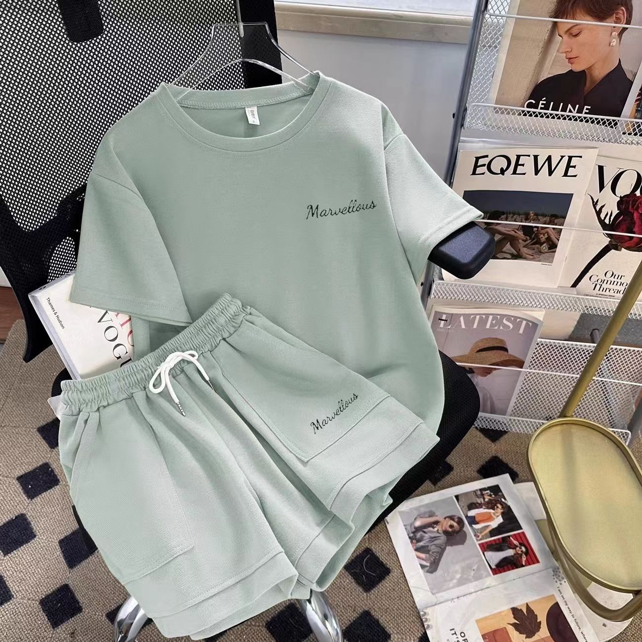 유행 연령 감소 반팔 반바지 스포츠 세트 여성 여름 한국식 느슨한 슬리밍 캐주얼 와이드 레그 바지 투피스 세트