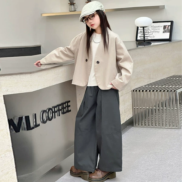 Beige classic suit jacket