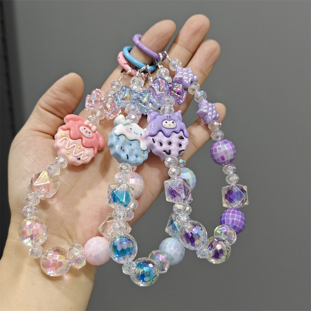 Dibujos animados Sanrio cadena de teléfono móvil bolsa de cuentas creativa cadena colgante muñeca colgante de llave de coche cadena de decoración de corazón de niña