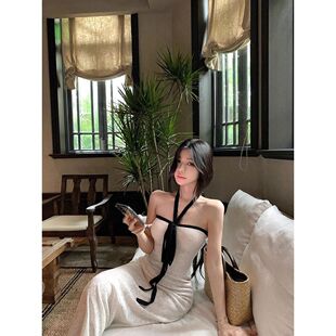 �ļ���ʽ�r�������@��¶��Ĩ���Lȹ��߅�ȼ��L�ڰ׽����첱�B��ȹ