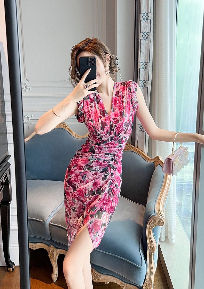 Đầm liền thân không tay in họa tiết hoa retro Pháp, kiểu dáng bất đối xứng ôm hông — Màu hoa chi tiết 4