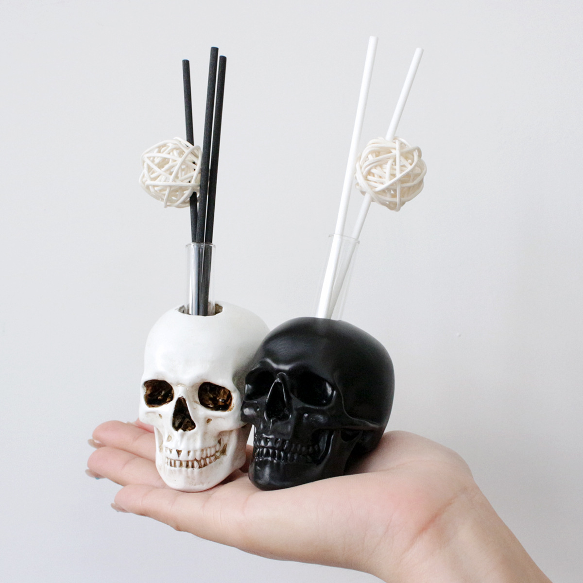 Skull Test Tube Aromatherapy Set 2 Halloween Props Ghost Festival Bar KV Scene Layout Haunted House Chamber Home Aromatherapy
