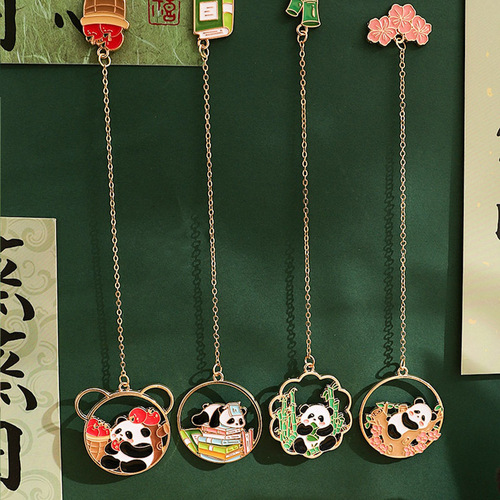 Metal cultural and creative bookmarks, cute panda book page pendants, creative student ins style, high-end reading book page clips