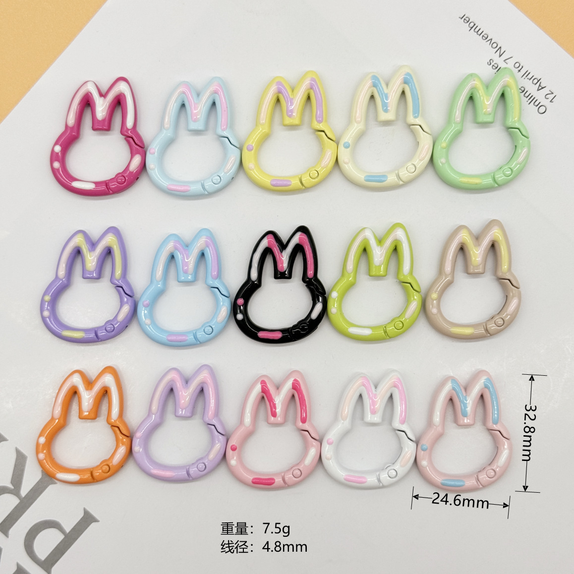 토끼 머리 기름 떨어지는 스프링 버클