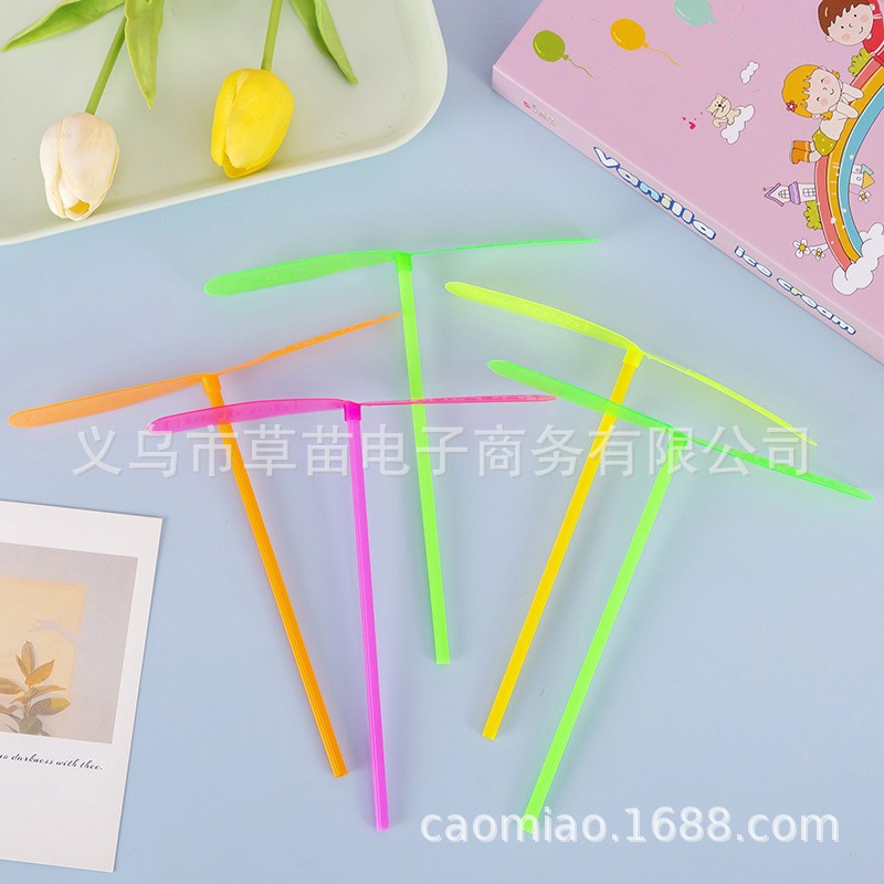 Classic toys bamboo dragonfly hand rub flying fairy children's small toys wholesale stall toy gifts