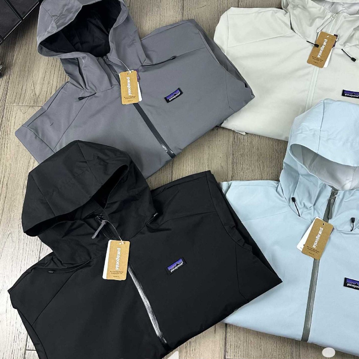 P@ta爬塔新款户外情侣软壳冲锋衣男女同款弯刀袖防水透气软壳外套