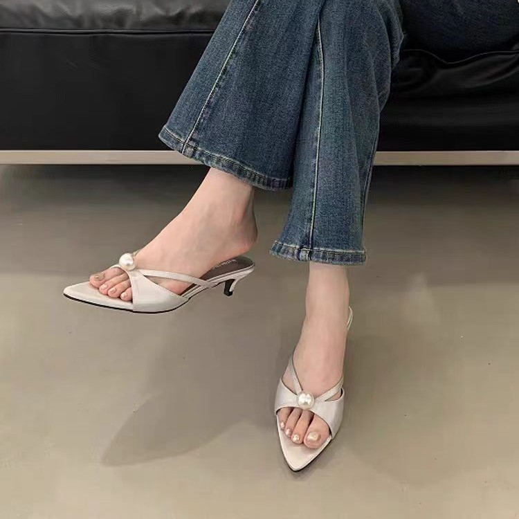 2025 New Summer Fairy-Style Pointed-Toe Pearl Elegant Sweet Artistic Thin-Heeled High-Heel Sandals_vogvips.com